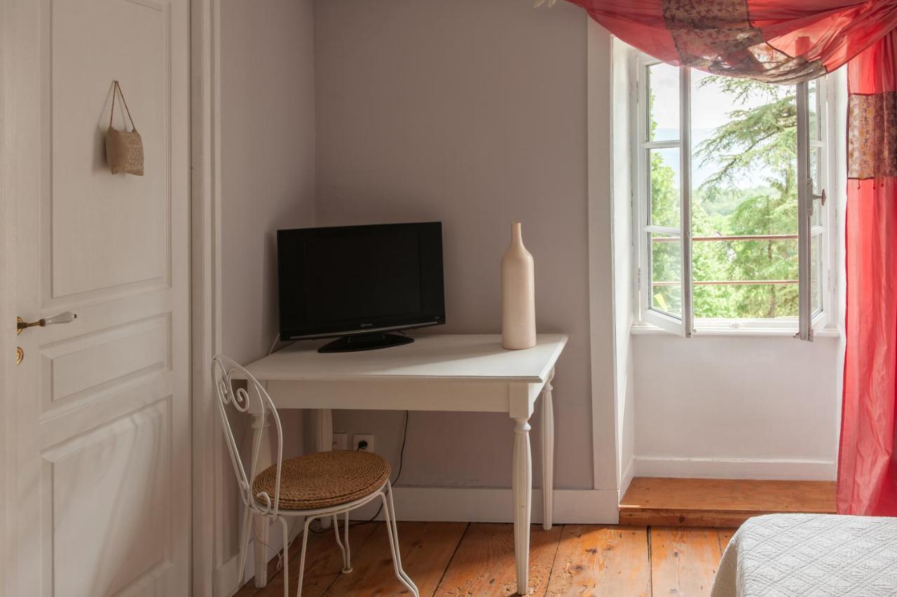 Chambres et table L' échappée Bouvesse-Quirieu Esterno foto
