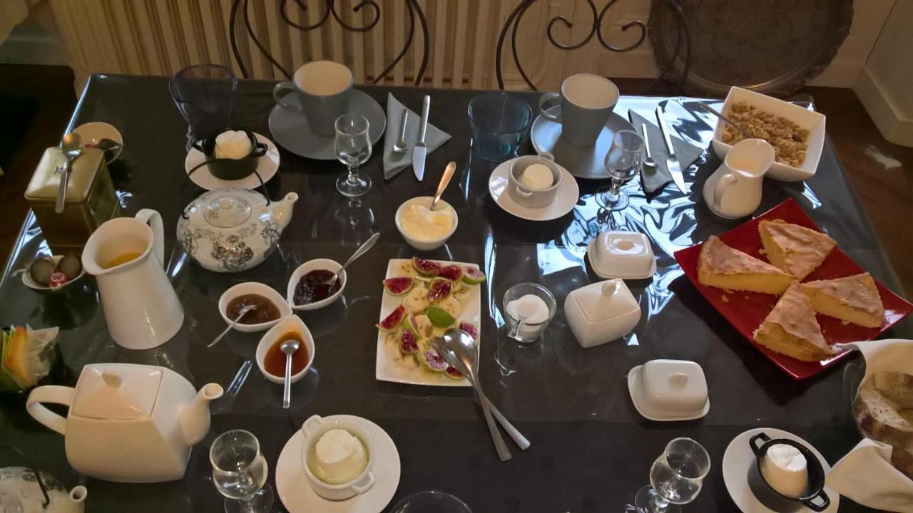 Chambres et table L' échappée Bouvesse-Quirieu Esterno foto