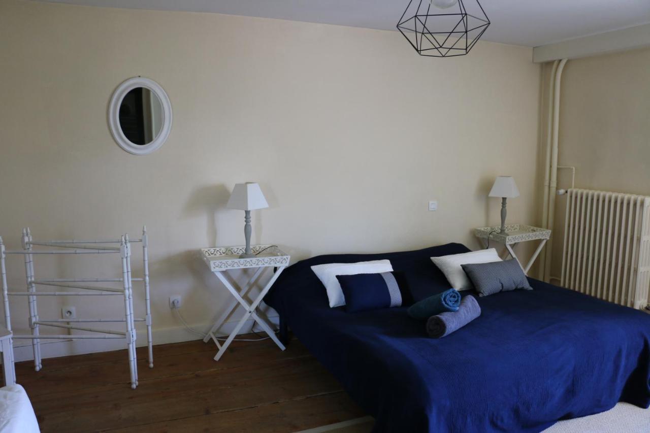 Chambres et table L' échappée Bouvesse-Quirieu Esterno foto