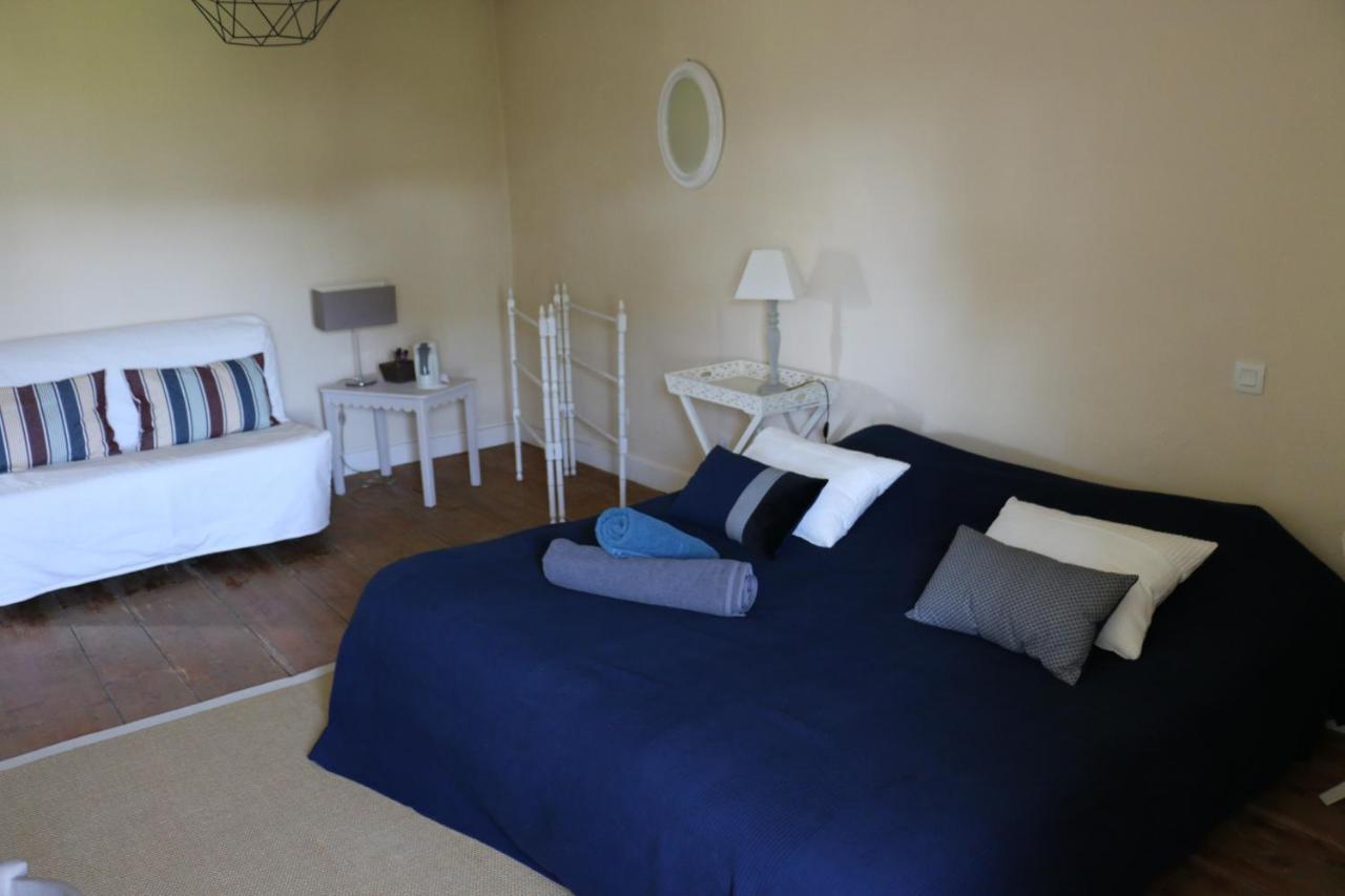 Chambres et table L' échappée Bouvesse-Quirieu Esterno foto