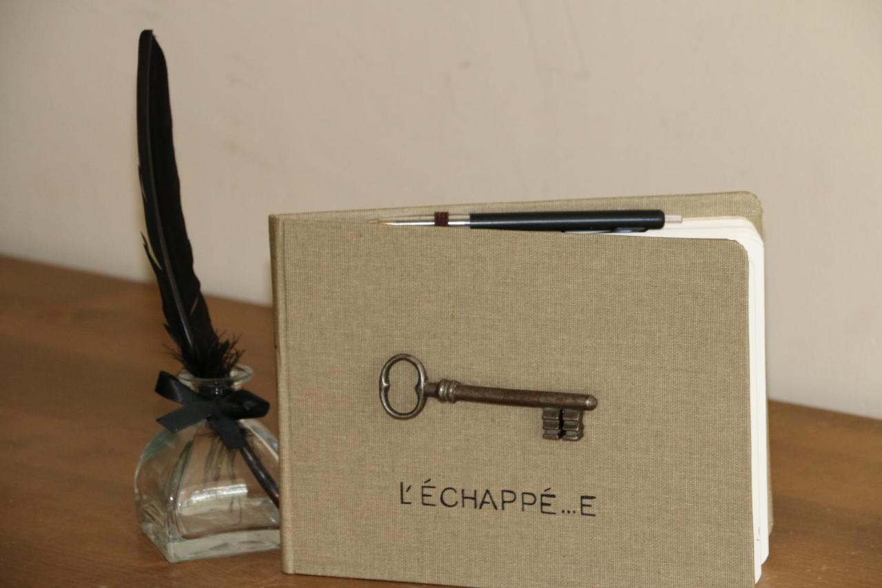 Chambres et table L' échappée Bouvesse-Quirieu Esterno foto