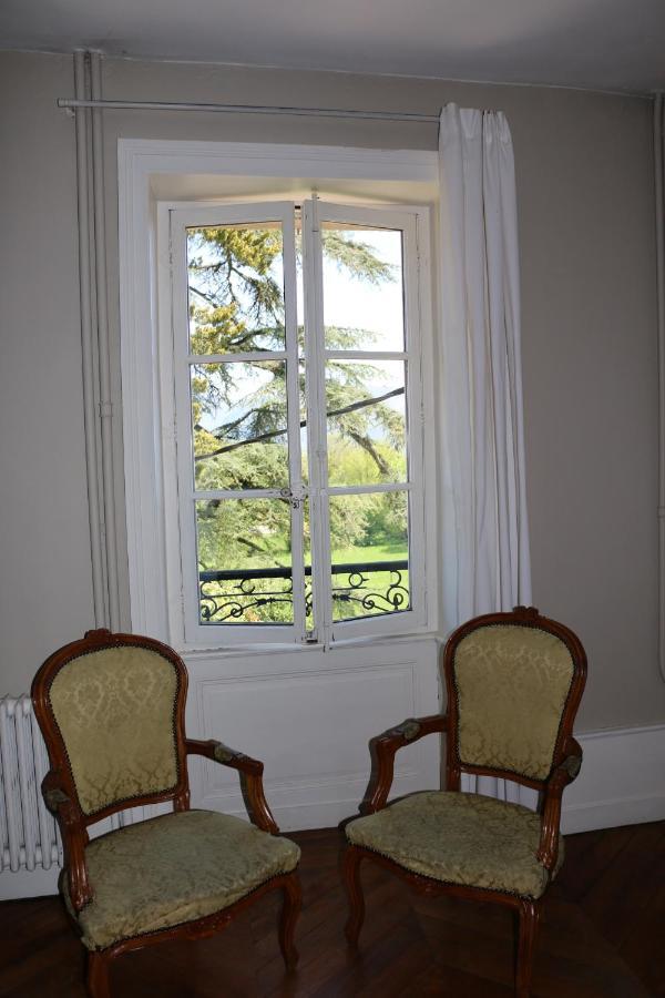 Chambres et table L' échappée Bouvesse-Quirieu Esterno foto