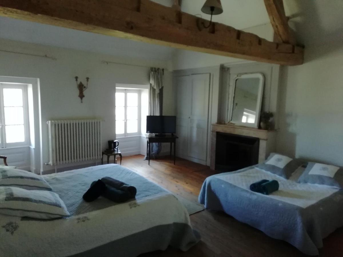 Chambres et table L' échappée Bouvesse-Quirieu Esterno foto