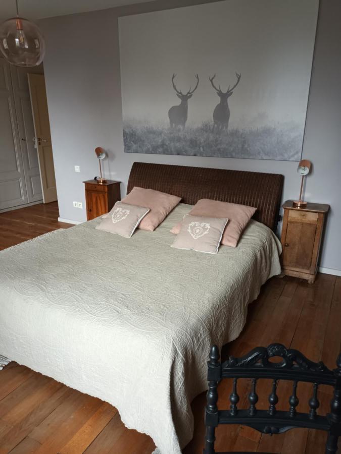 Chambres et table L' échappée Bouvesse-Quirieu Esterno foto