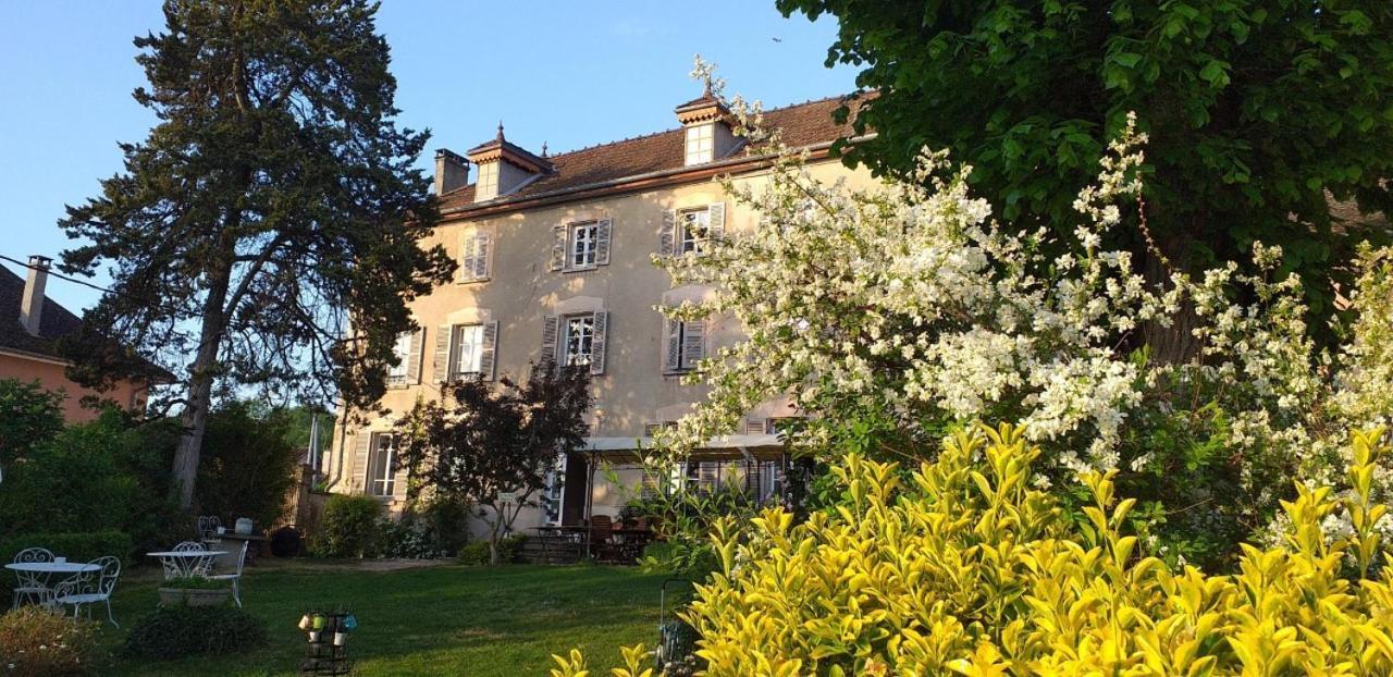 Chambres et table L' échappée Bouvesse-Quirieu Esterno foto